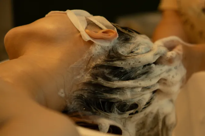 Deep Sea Detox hoofdhuid reiniging en detox behandeling in Maarssen